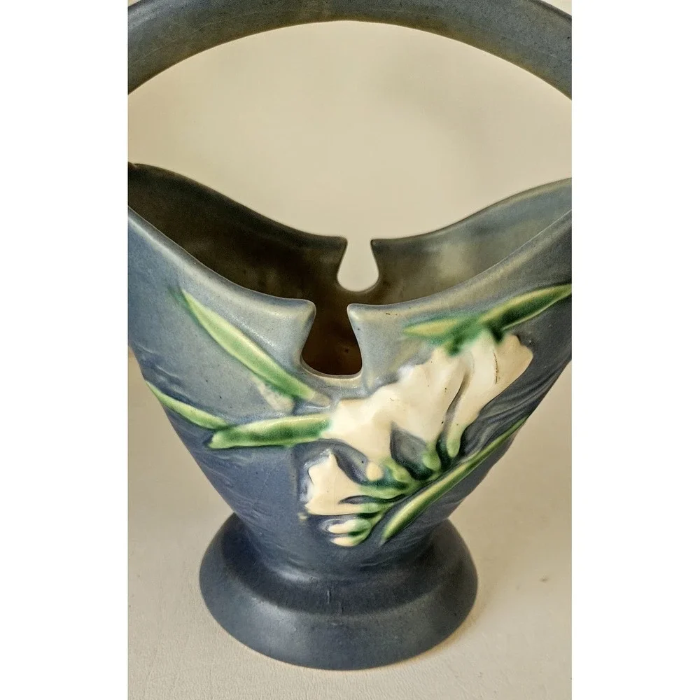 Vintage Roseville Pottery Freesia Blue Pottery Basket Vase 390-7
